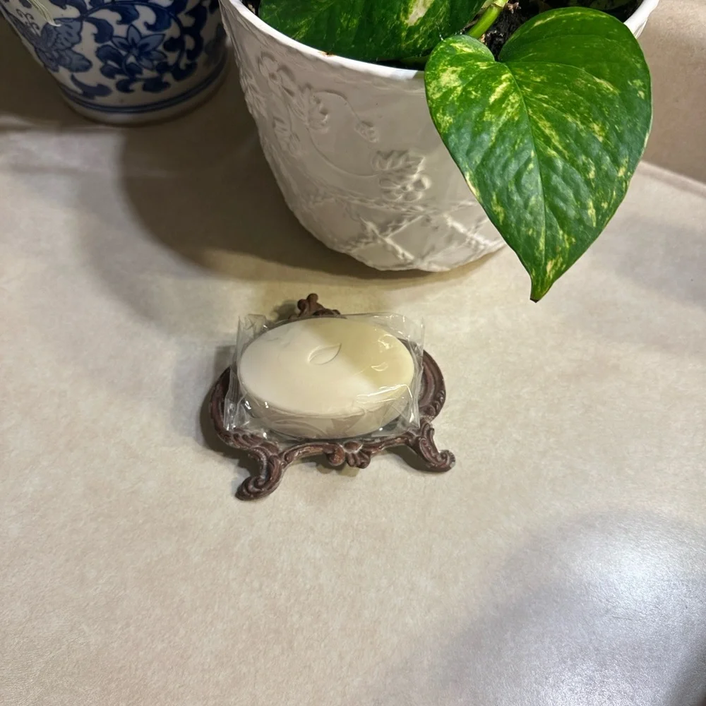 Vintage Elegant Bathroom Vanity jewelry dish